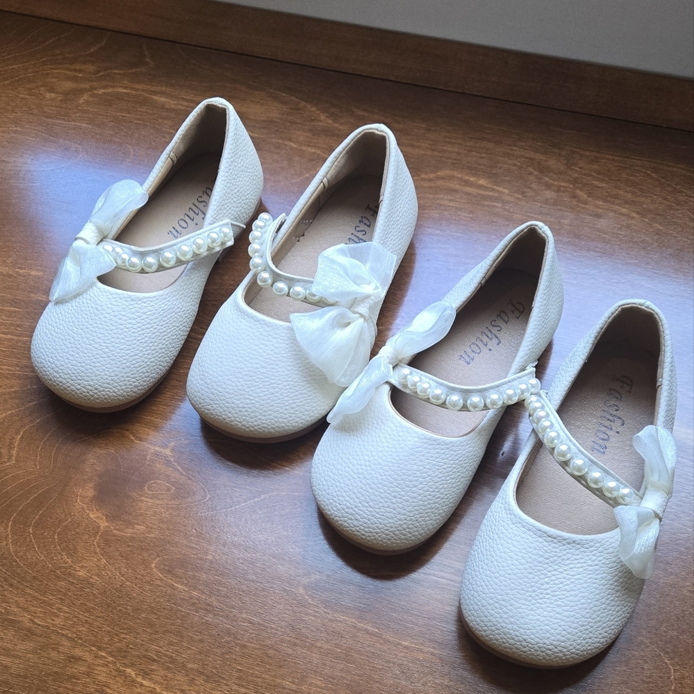 JJs House toddler dress shoe MJ style beige 9.5 2 pair